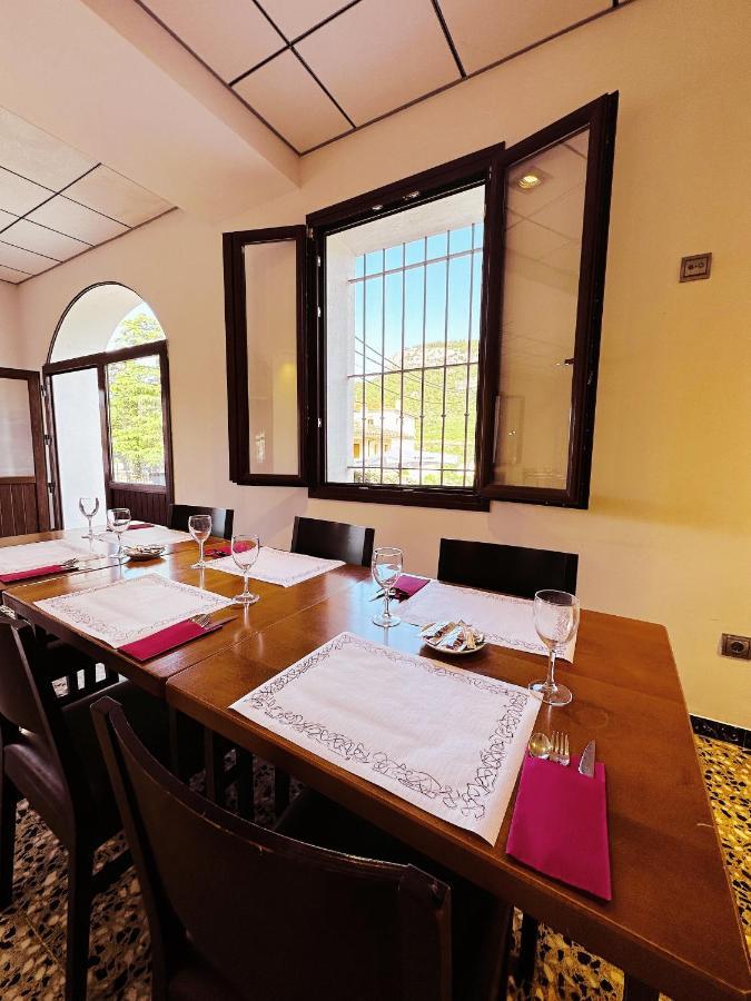 Fonda Aparicio Hotel Fuentespalda Buitenkant foto